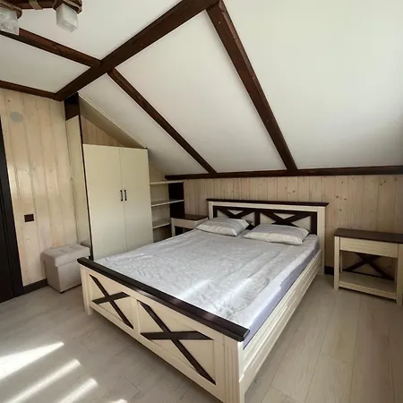 Mansarda Aparts Skole