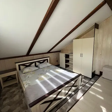 Apartmán Mansarda Aparts Skole